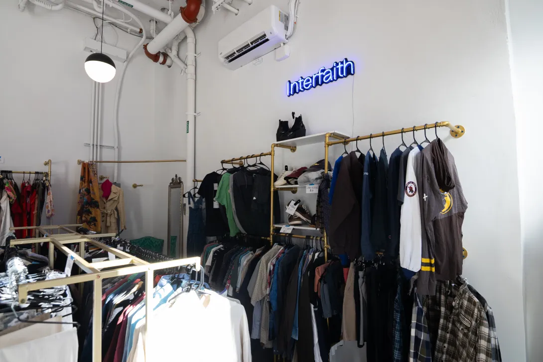 clothes&interfaithsign